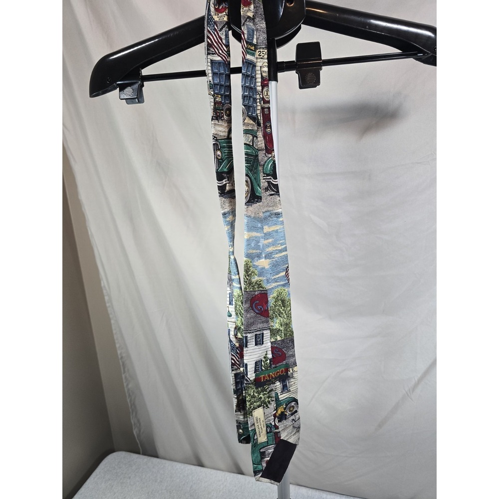 Tango by Max Raab Americana series filling station circa 1935 tie. 100% silk